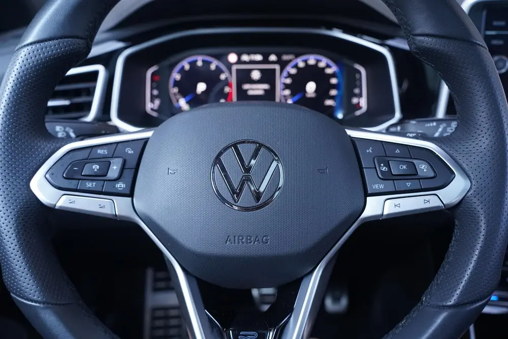 Volkswagen T-Roc 1.5 TSI R-Line Apple Carplay Panodak Achter uit 2025, foto 19