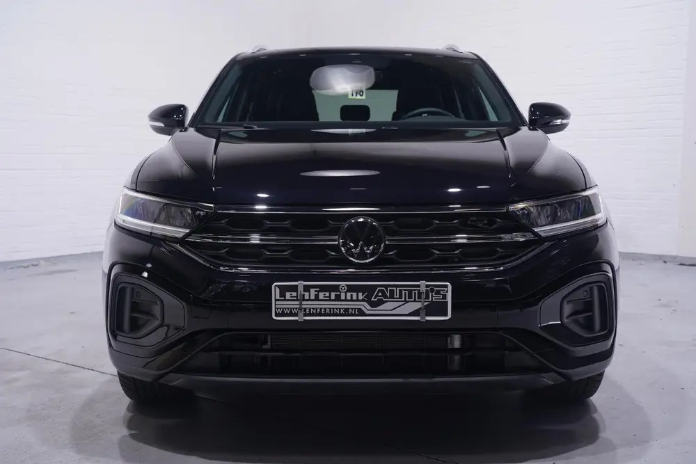 Volkswagen T-Roc 1.5 TSI R-Line Apple Carplay Panodak Achter uit 2025, foto 2