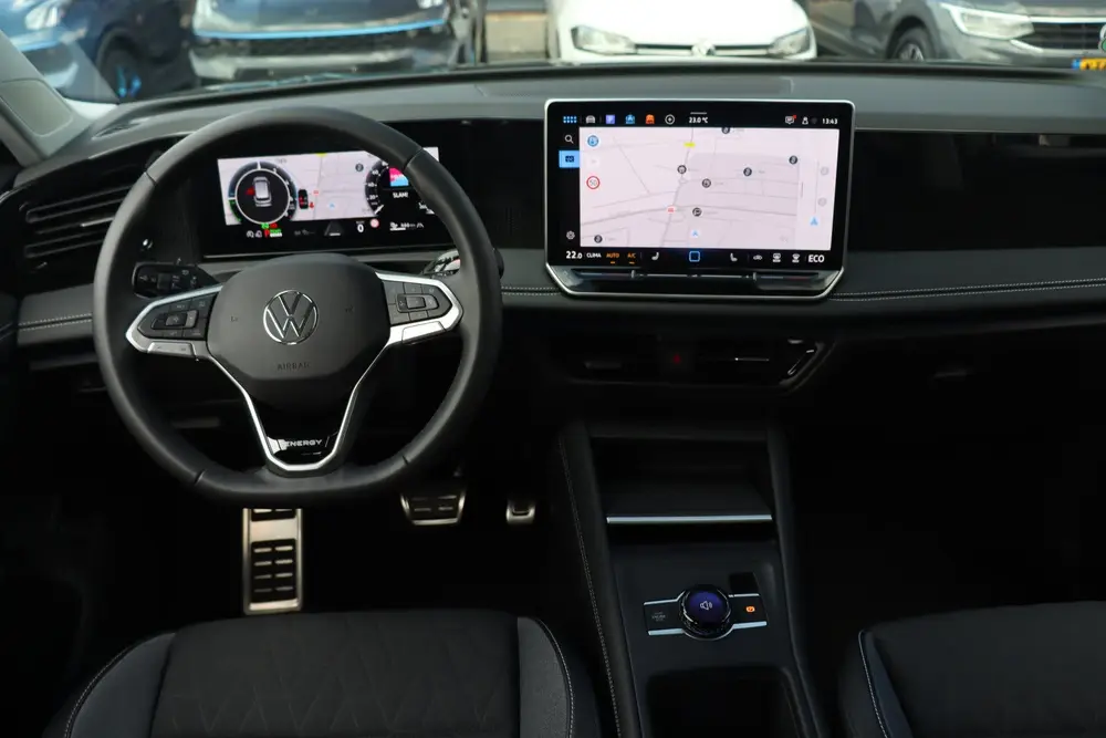 Volkswagen Tiguan 1.5 eHybrid Life | Trekhaak | 360 Camera | uit 2025, foto 11