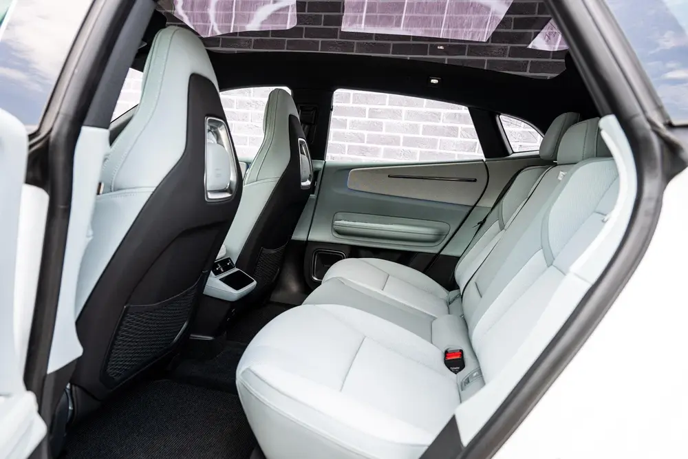 Polestar 4 Long Range Dual Motor AWD 100 kWh uit 2025, foto 8