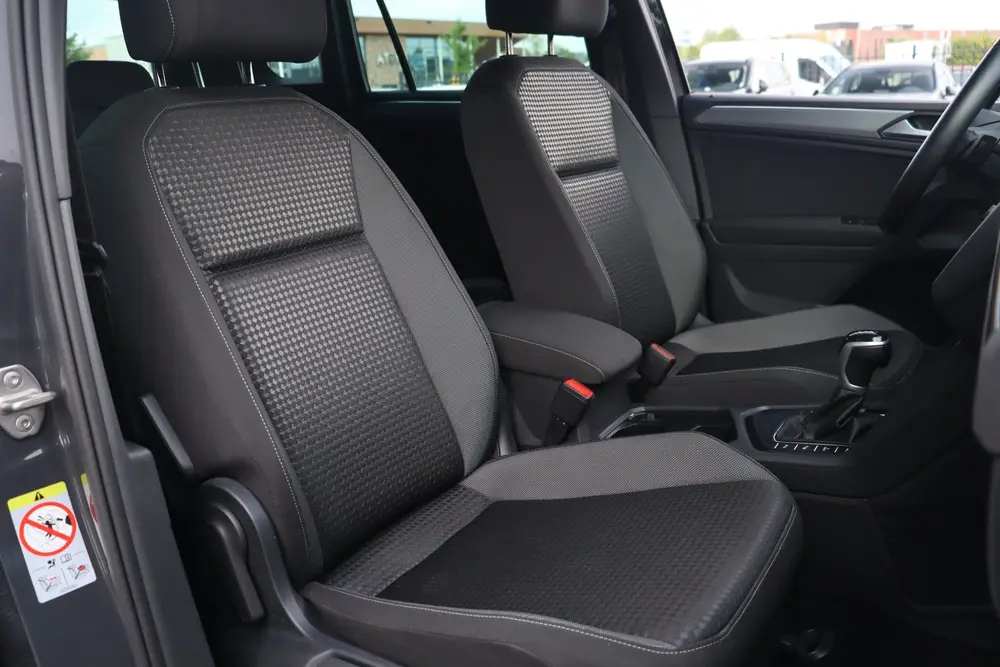 Volkswagen Tiguan 1.4 TSI eHybrid Active | Trekhaak | Camera uit 2022, foto 13