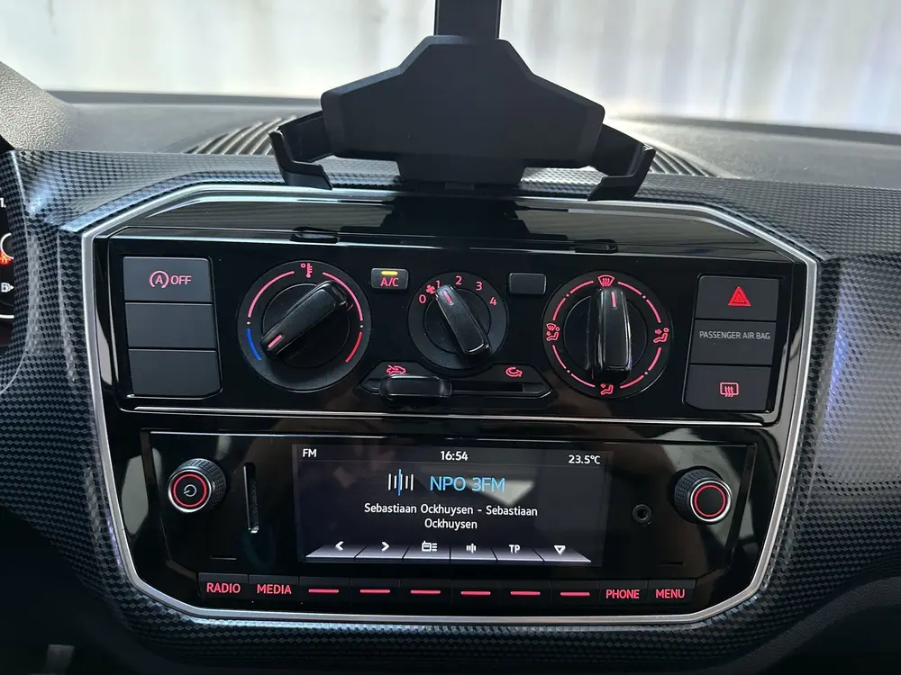Volkswagen Up! 1.0 BMT Move Up! Airco DAB+ Elektrische Ramen uit 2019, foto 5