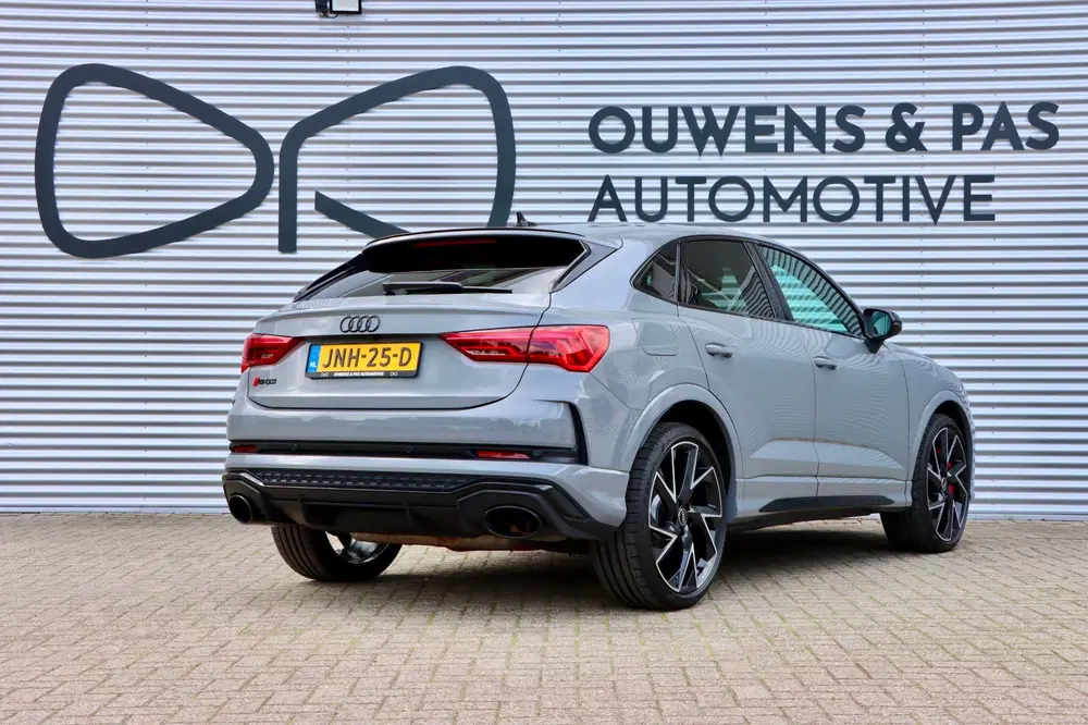Audi RS Q3 uit 2021, foto 10