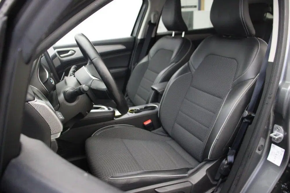 Renault Arkana 1.6 E-Tech Hybrid 145 Intens uit 2022, foto 9