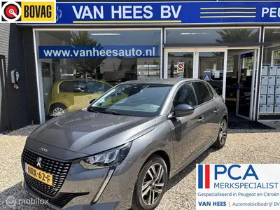 Peugeot 208 1.2 PureTech 100 Allure Pack navigatie en uit 2023