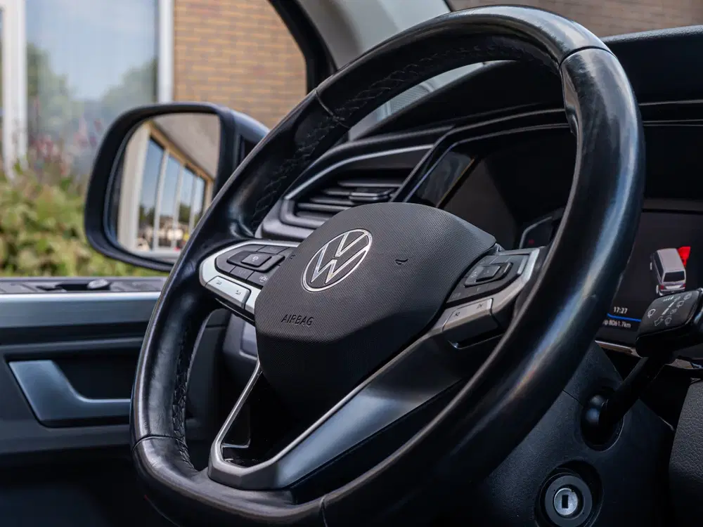 Volkswagen Transporter 2.0 TDI L2H1 28 Bulli ORG NL VIRTUAL uit 2023, foto 14