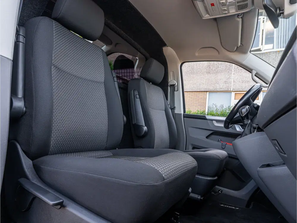 Volkswagen Transporter 2.0 TDI L2H1 28 Bulli ORG NL VIRTUAL uit 2023, foto 4