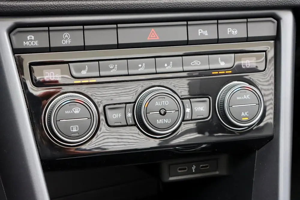 Volkswagen T-Roc Cabrio 1.5 TSI R-Line | 1E EIGENAAR | DEALE uit 2021, foto 19
