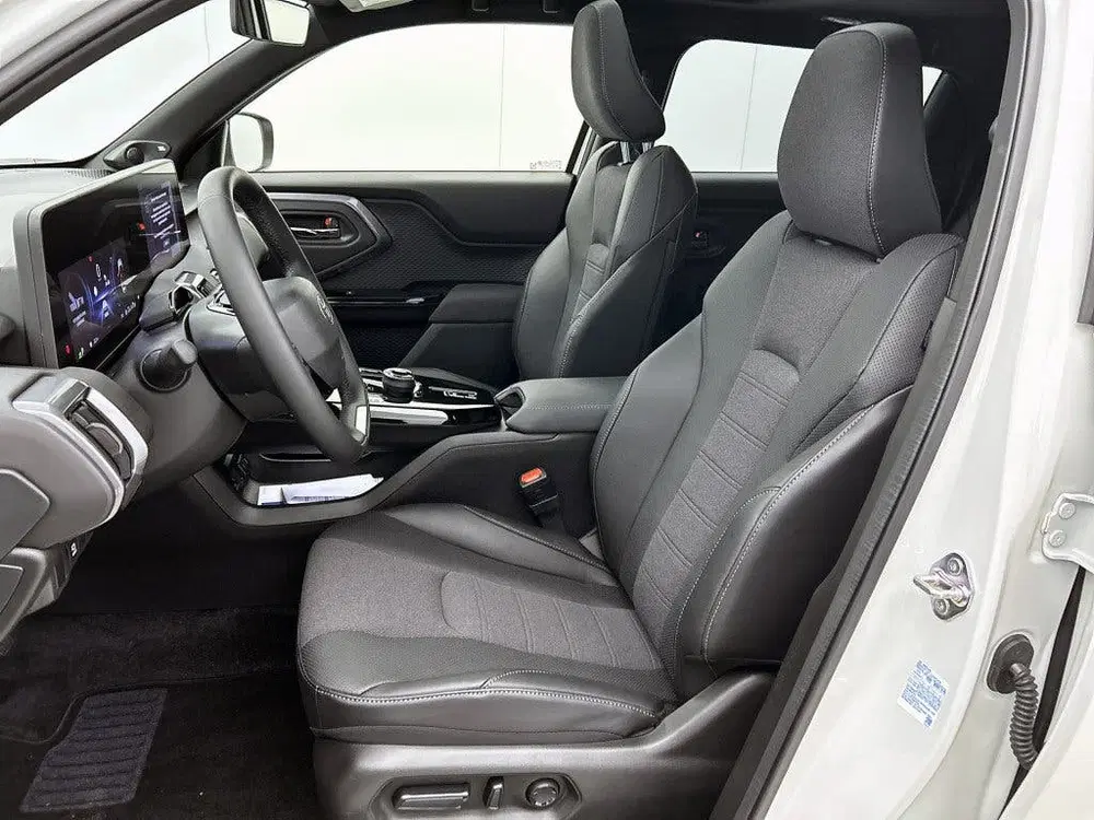 Toyota Urban Cruiser Executive 61 kWh *EV-Deal* uit 2026, foto 17
