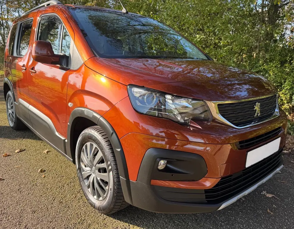 Peugeot Rifter 1.2 Allure 110PK 2019 DEALER ONDERHOUDEN E uit 2019, foto 11