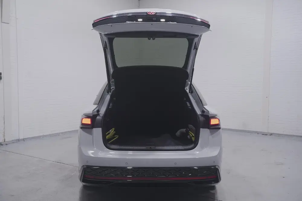 Volkswagen ID.7 GTX 250 kW 4Motion SOH 97% Head-Up Display N uit 2025, foto 17