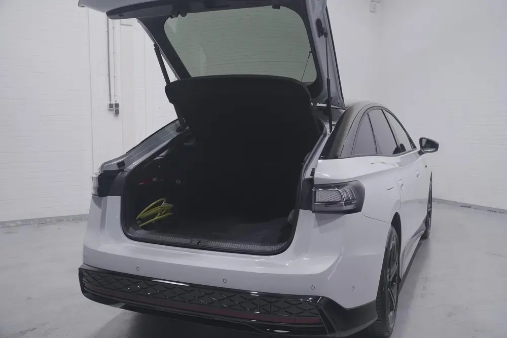 Volkswagen ID.7 GTX 250 kW 4Motion SOH 97% Head-Up Display N uit 2025, foto 18