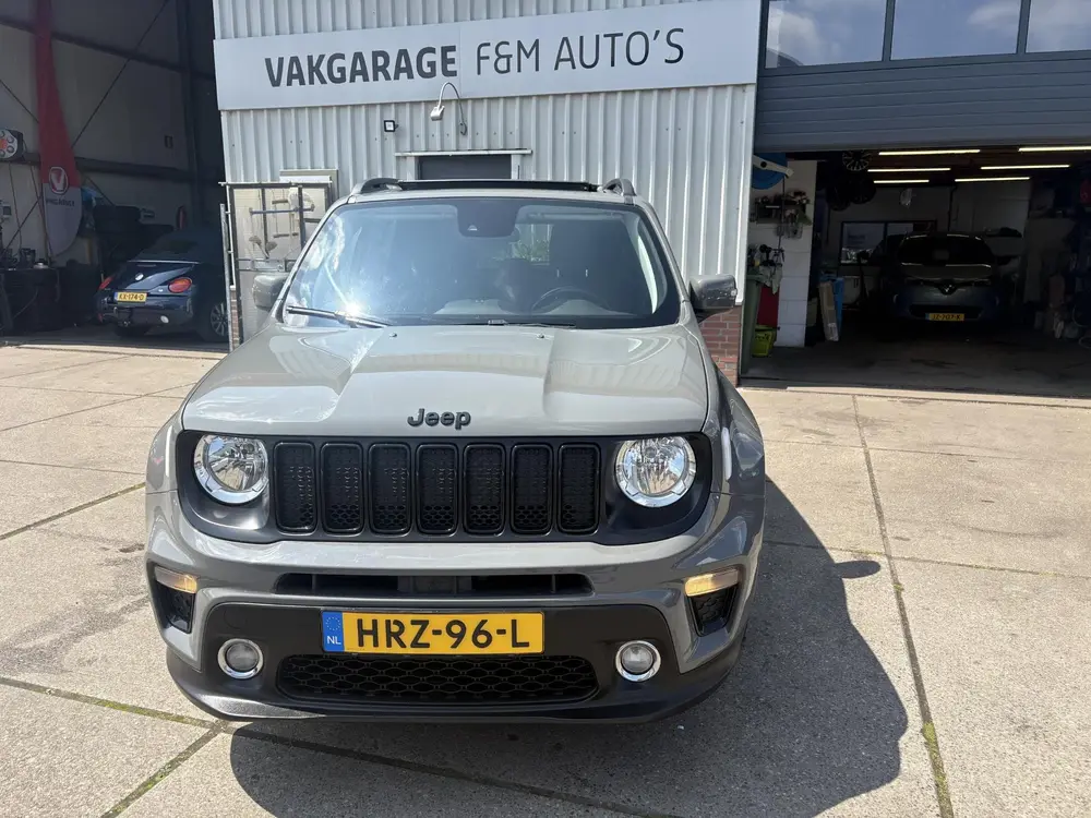Jeep Renegade 1.0T Limited uit 2020, foto 2