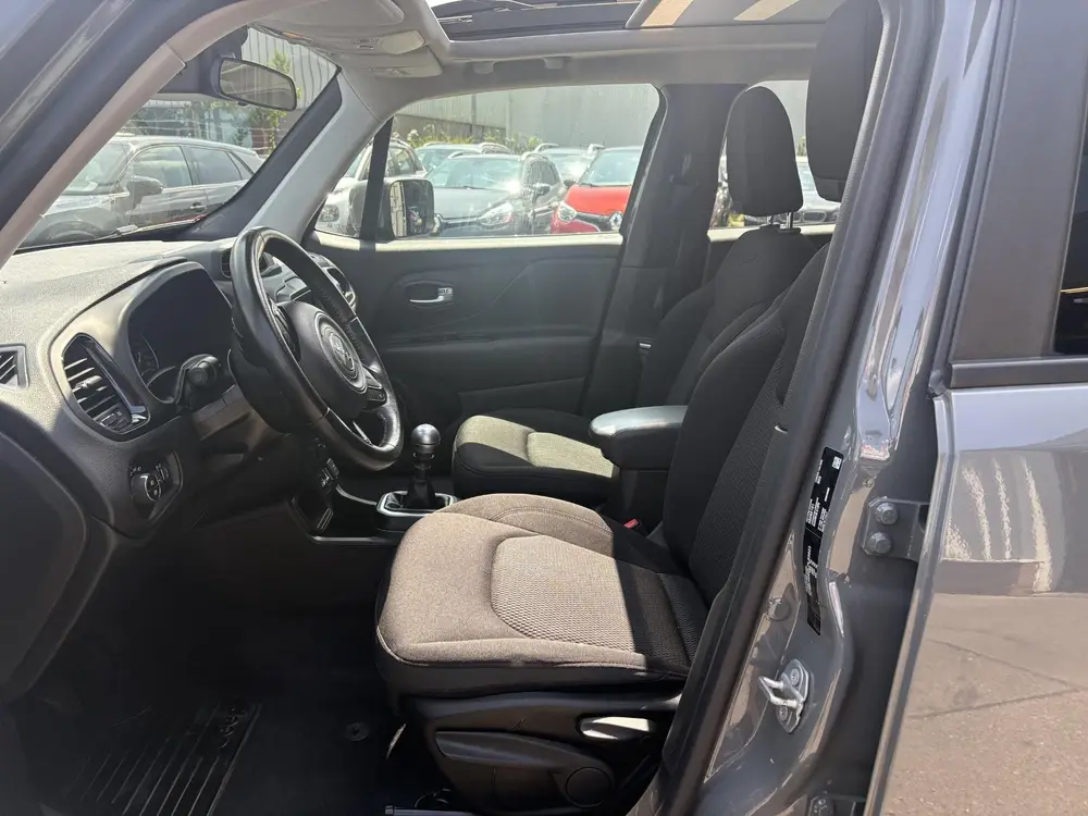 Jeep Renegade 1.0T Limited uit 2020, foto 4
