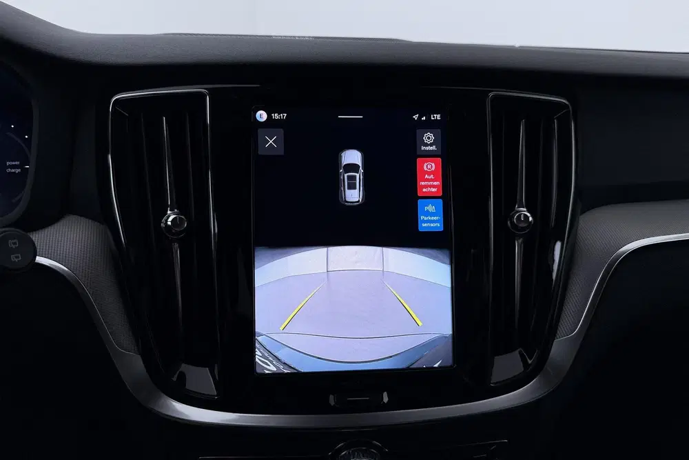 Volvo V60 T8 Plus Dark uit 2025, foto 14