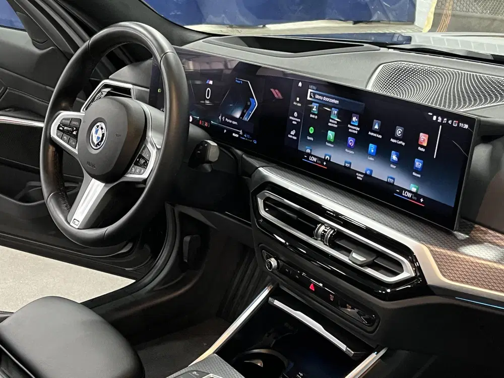 BMW 3-serie 330e SOH 95% uit 2024, foto 19