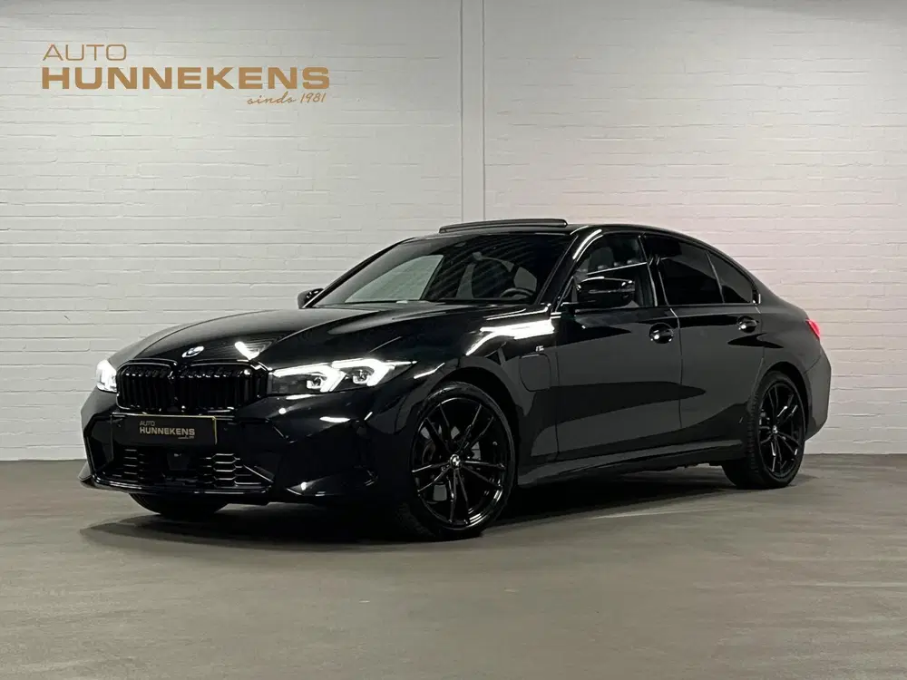 BMW 3-serie 330e SOH 95% uit 2024, foto 7