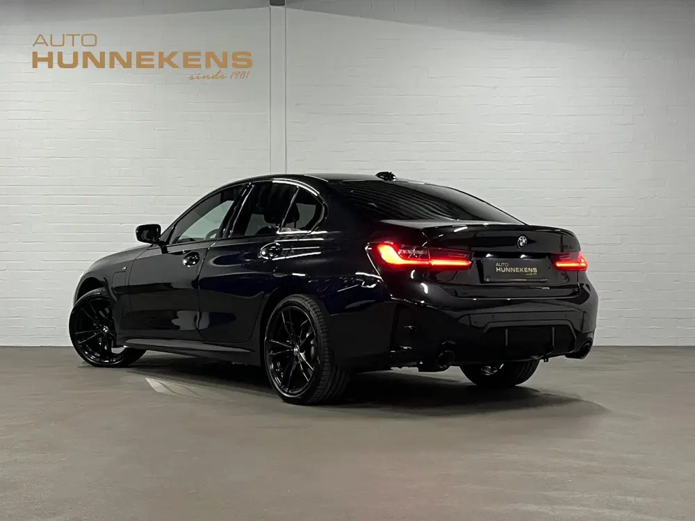 BMW 3-serie 330e SOH 95% uit 2024, foto 9