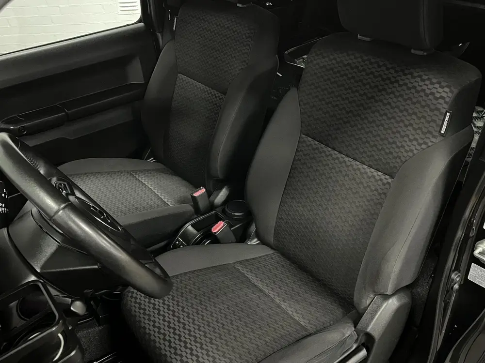 Suzuki Jimny 1.5 Stijl *4 persoons* Cruise control | Stoelve uit 2019, foto 14