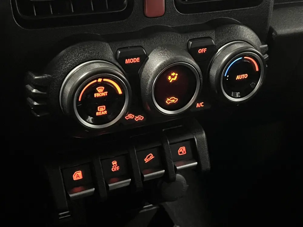 Suzuki Jimny 1.5 Stijl *4 persoons* Cruise control | Stoelve uit 2019, foto 20