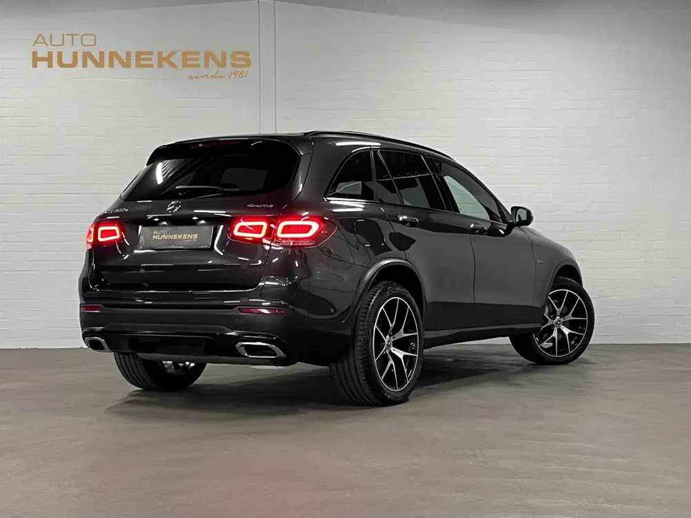 Mercedes-Benz GLC 300e 4MATIC AMG-line Trekhaak uit 2021, foto 2