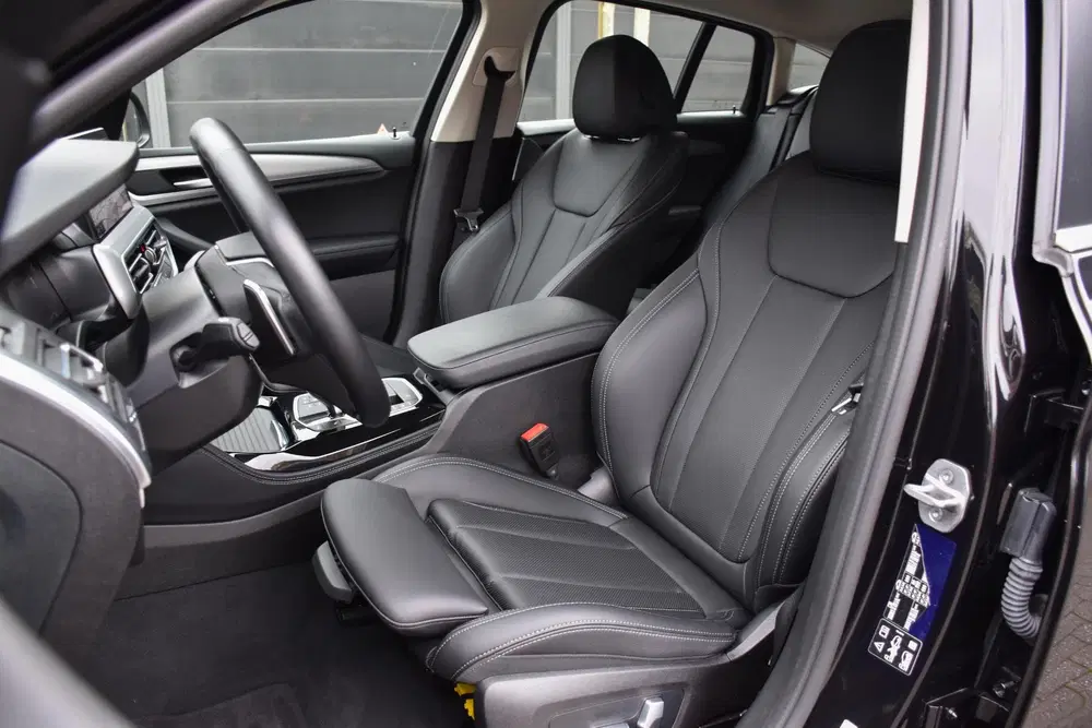 BMW X4 30i xDrive uit 2022, foto 8