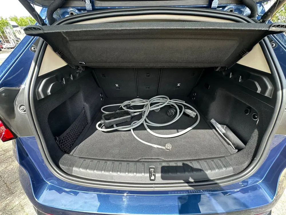BMW iX1 XDrive30 67 kWh uit 2023, foto 9