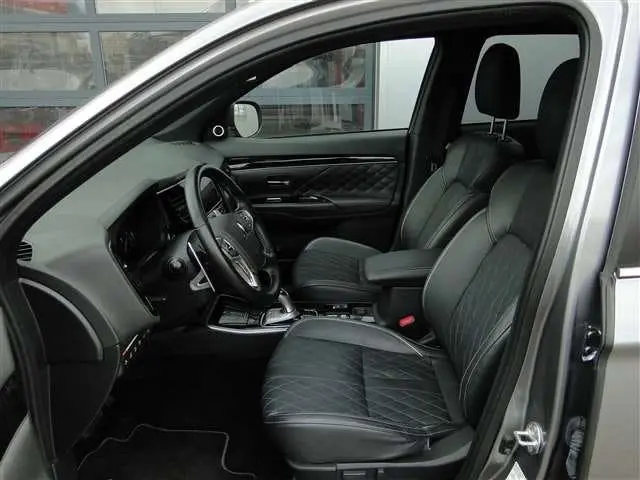 Mitsubishi Outlander 2.4 Phev 4wd Instyle | Schuifdak | Leer uit 2019, foto 12