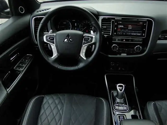 Mitsubishi Outlander 2.4 Phev 4wd Instyle | Schuifdak | Leer uit 2019, foto 6