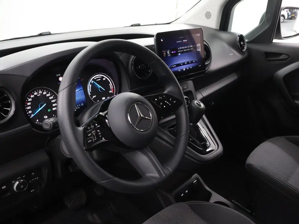 Mercedes-Benz Citan 112 uit 2024, foto 7