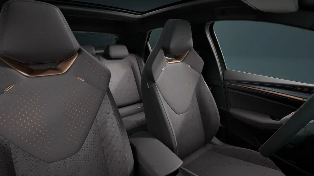 Cupra Raval VZ 56 kWh Panoramadak uit 2026, foto 5