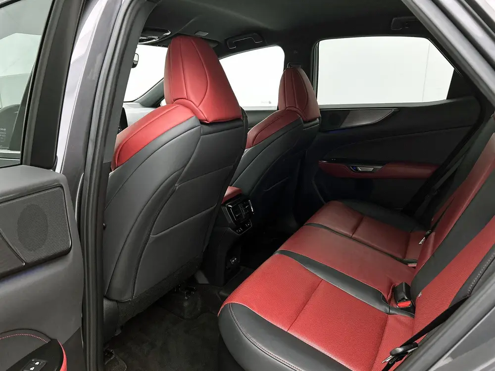Lexus NX 450h+ AWD F Sport Line uit 2022, foto 18