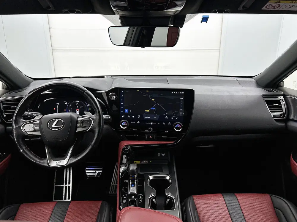 Lexus NX 450h+ AWD F Sport Line uit 2022, foto 5