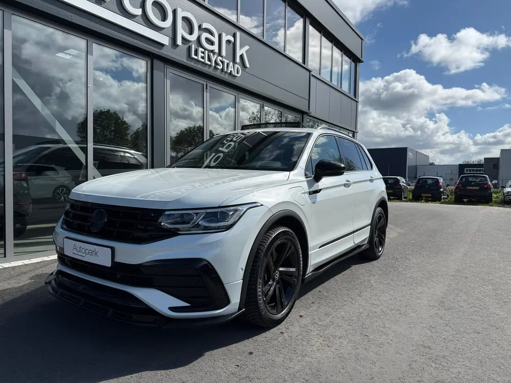 Volkswagen TIGUAN 1.4 TSI eHybrid R-Line Business+ MAXTON Bl uit 2021, foto 2