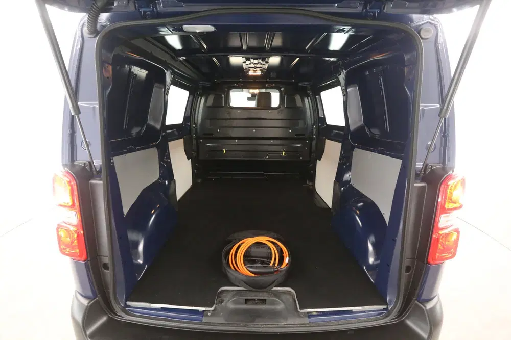 Peugeot Expert Elektrisch Standard Pro 75 kWh L2H1 uit 2021, foto 3