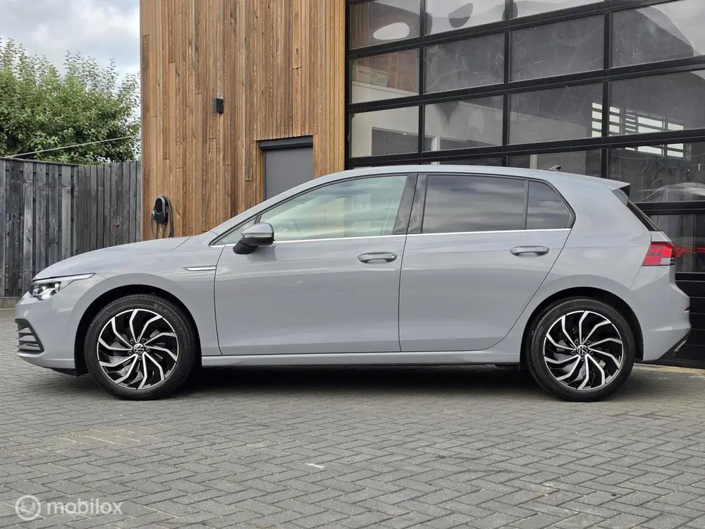 Volkswagen Golf 1.5 TSI STYLE CARPLAY CAMERA ACC MASSAGE uit 2020, foto 9