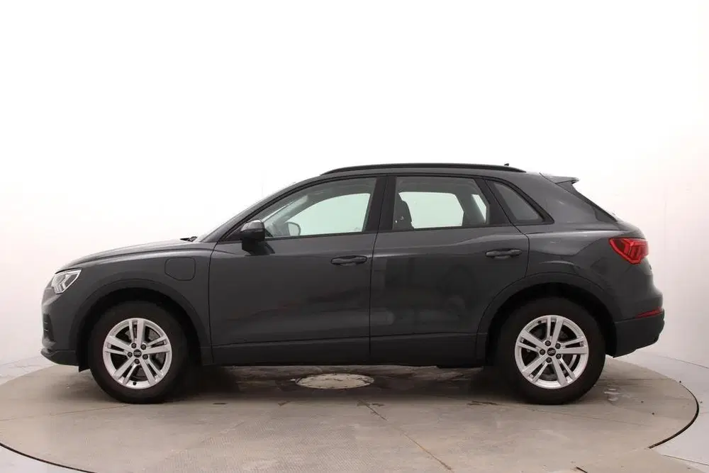 Audi Q3 45 TFSI e edition uit 2021, foto 3