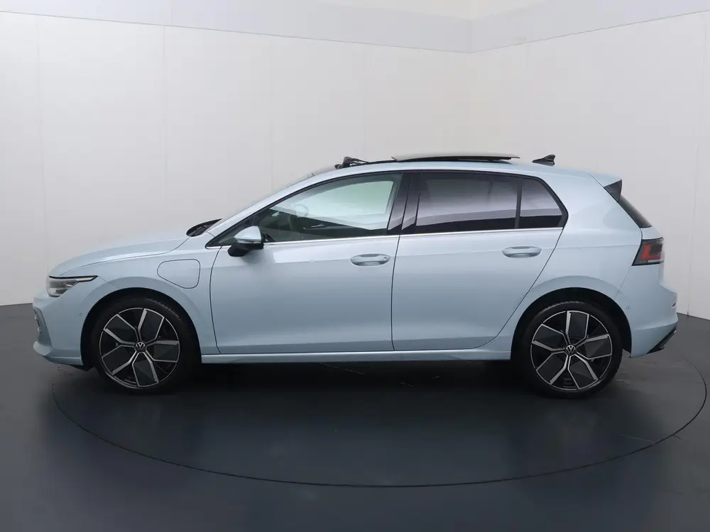 Volkswagen Golf 1.5 eTSI Style Edition | 150 PK | Trekhaak w uit 2026, foto 2