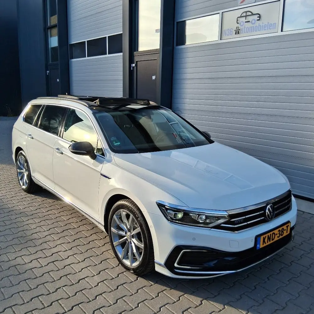 Volkswagen Passat Variant GTE 218PK/ DYNAUDIO/PANO/H.U.D. uit 2021, foto 2