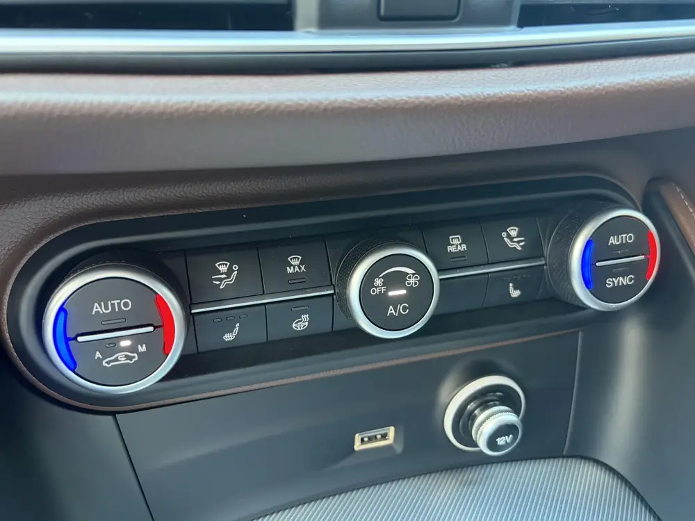Alfa Romeo Stelvio 2.0 T AWD Veloce Ti / 280 PK / Bomvolle S uit 2020, foto 6