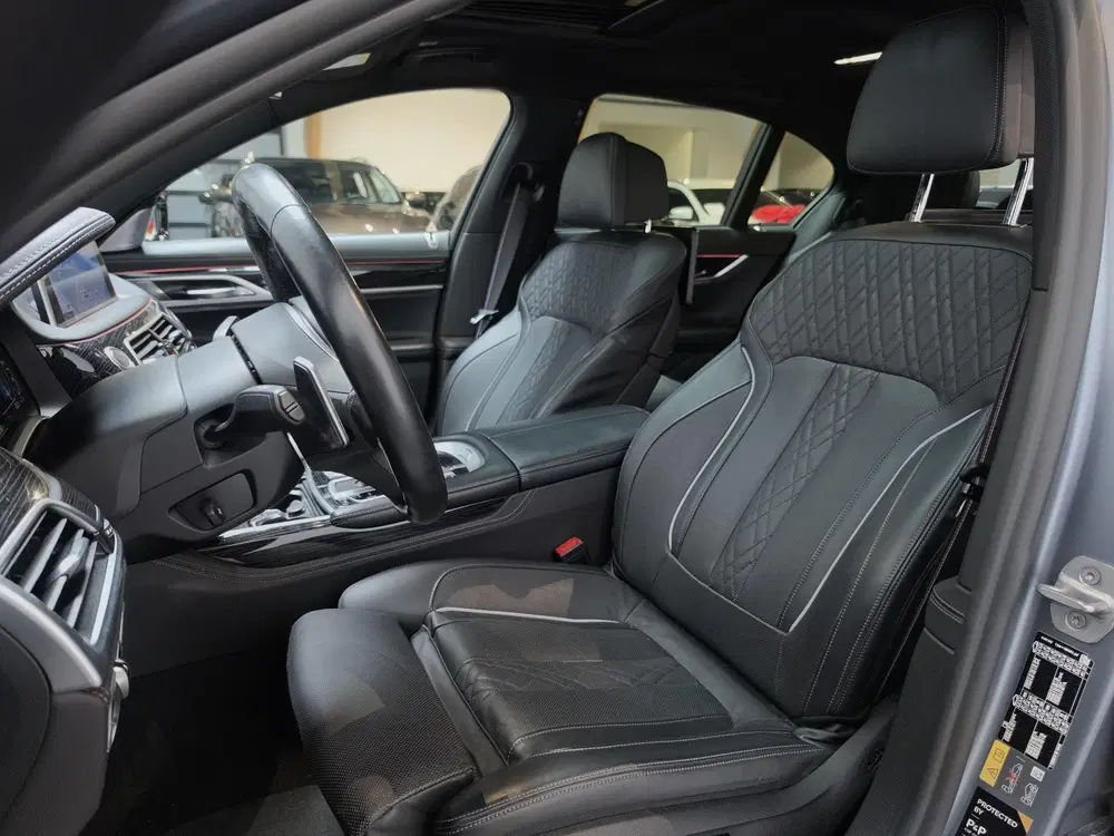 BMW 7-serie 745e High Executive Full options uit 2022, foto 15