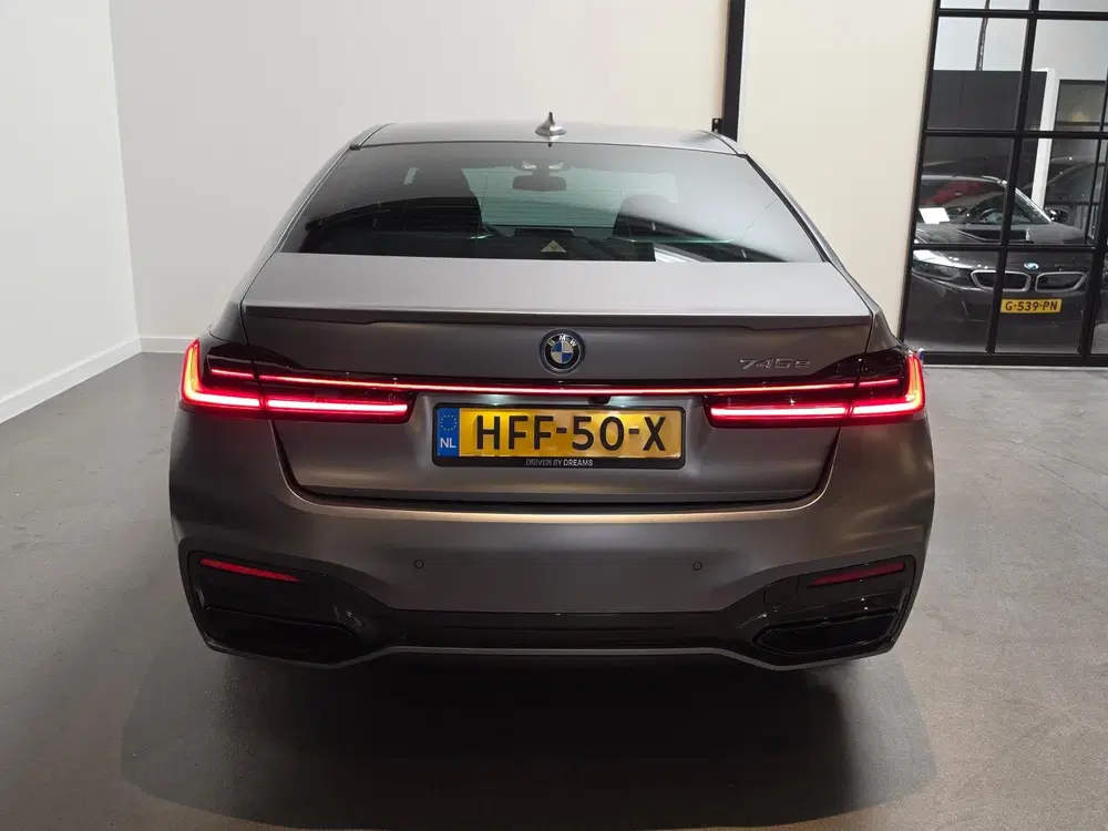 BMW 7-serie 745e High Executive Full options uit 2022, foto 7