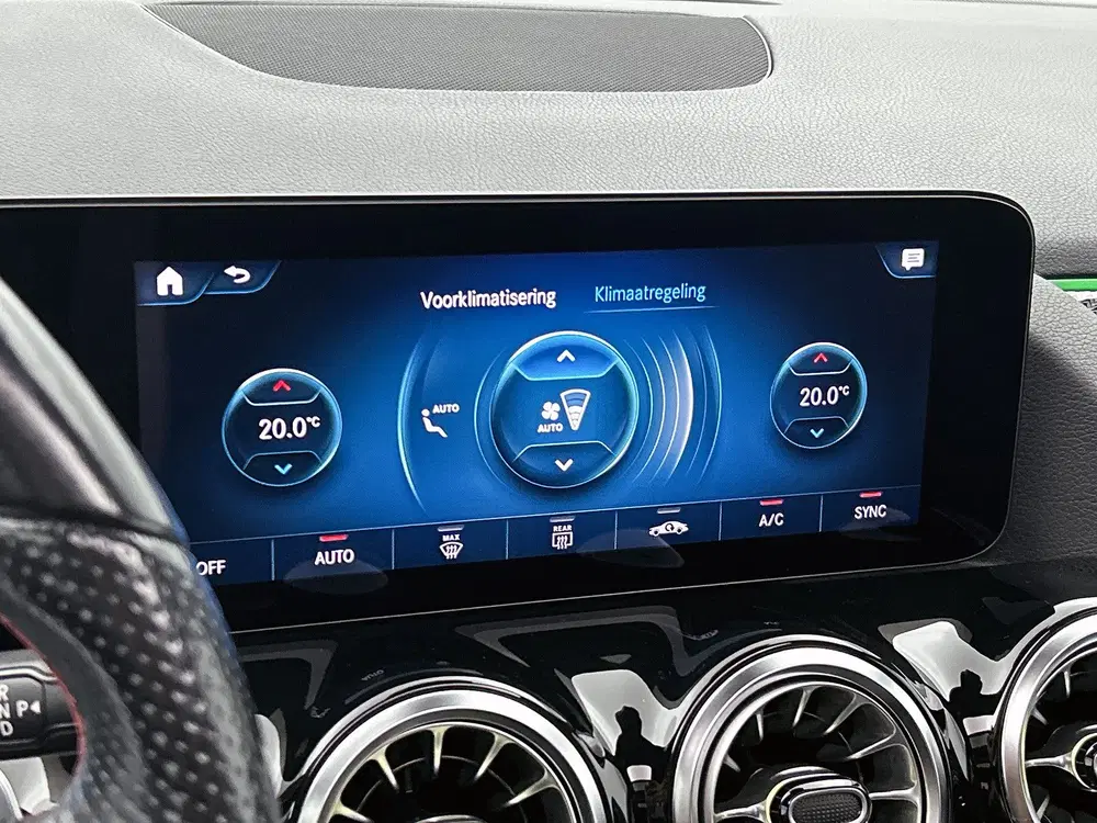 Mercedes-Benz GLA 250 e Business Solution AMG Limited uit 2021, foto 11