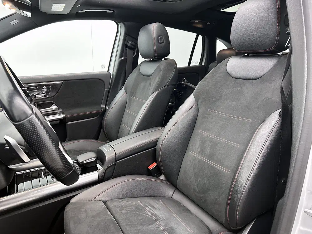 Mercedes-Benz GLA 250 e Business Solution AMG Limited uit 2021, foto 19