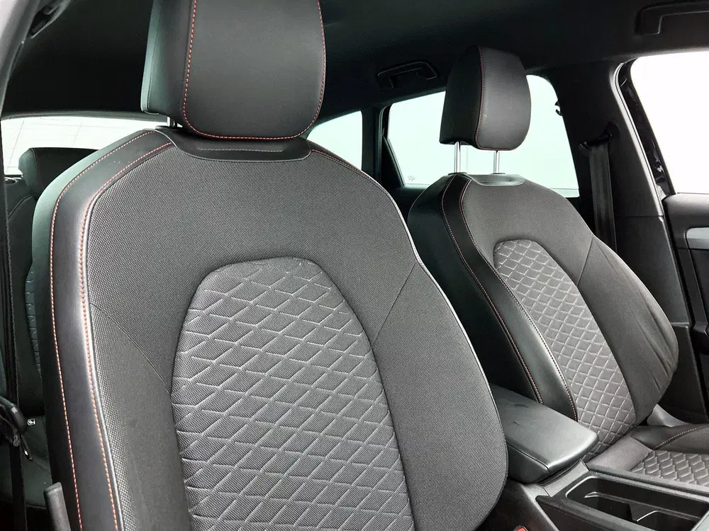 SEAT Leon 1.5 eTSI Style uit 2021, foto 14