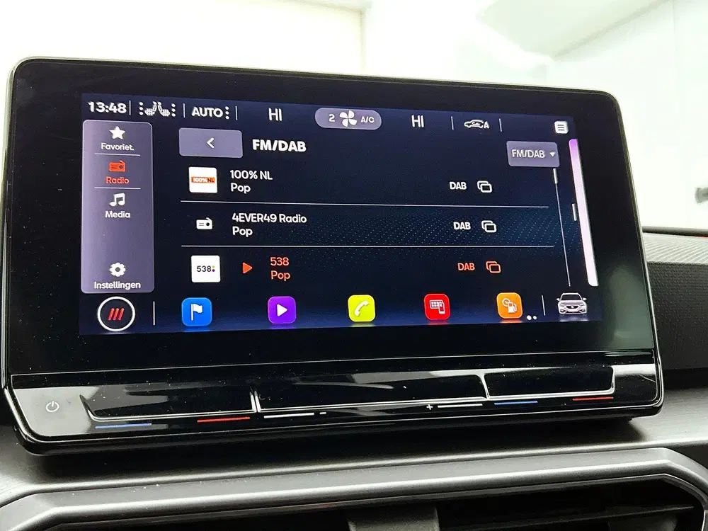 SEAT Leon 1.5 eTSI Style uit 2021, foto 18
