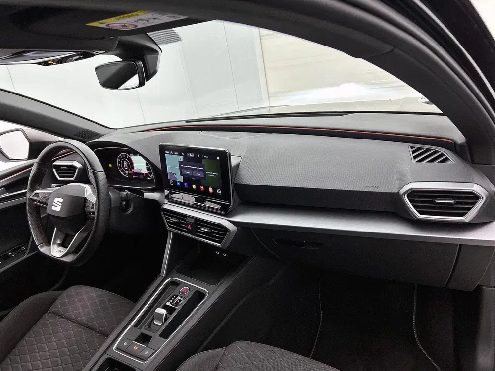 SEAT Leon 1.5 eTSI Style uit 2021, foto 6