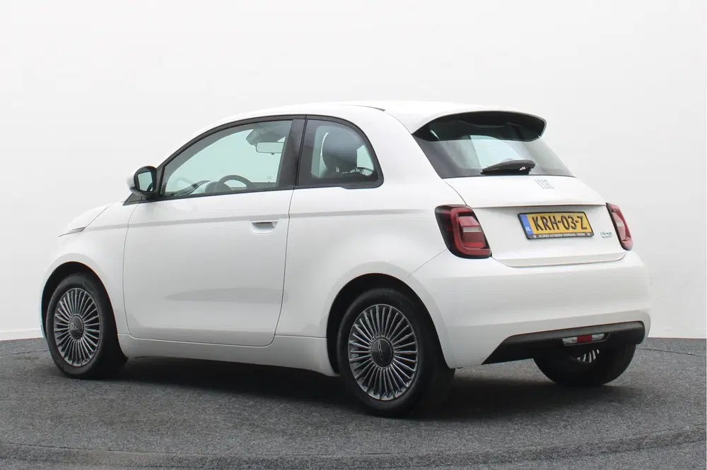 Fiat 500e Icon 42 kWh SOH 94 uit 2023, foto 4