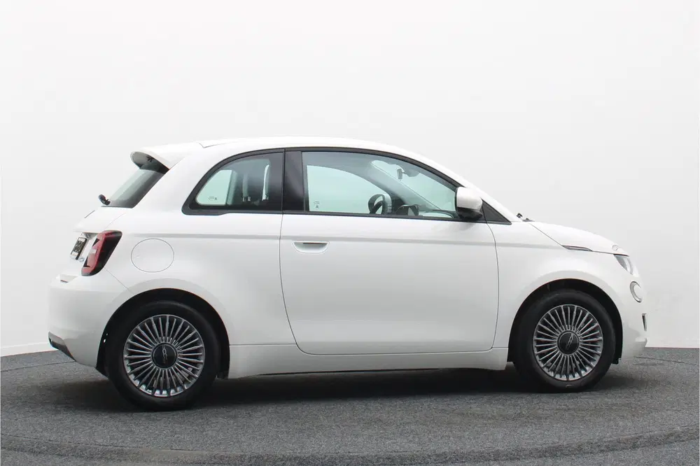 Fiat 500e Icon 42 kWh SOH 94 uit 2023, foto 9