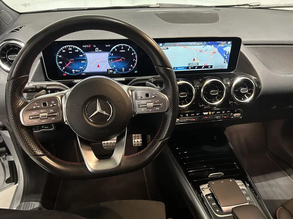 Mercedes-Benz B-Klasse B180 AUT7 136pk AMG-Line uit 2019, foto 3